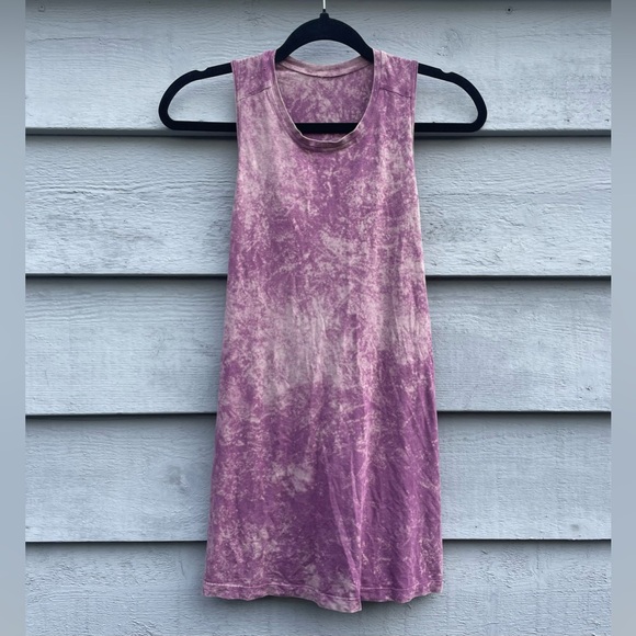 2/$40 - Lululemon Element Tank - Picture 5 of 9